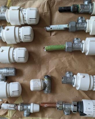 valvole termostatiche per radiatori 1/2" e 3/8"