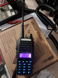 radiotrasmittente  Baofeng UV82 UHF /VHF