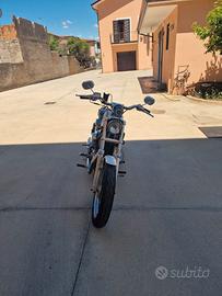Harley-Davidson Sportster 883