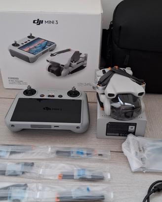 DJI Mini 3 Fly More Combo + DJI RC con schermo