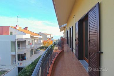 3 LOCALI A GIULIANOVA