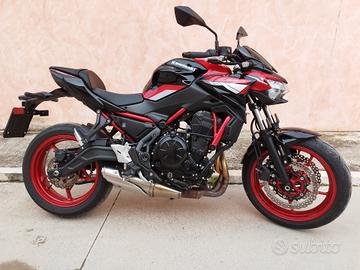 Kawasaki Z 650 Rossa 3000 km - 2024