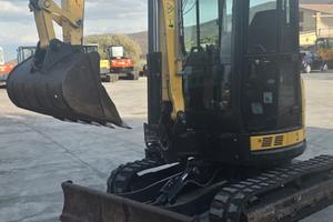 MINIESCAVATORE YANMAR VIO38