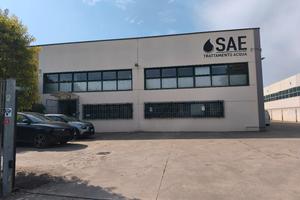 capannone con uffici e  laboratorio 
