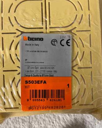 Scatole da incasso - presa standard