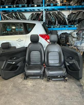 Tappezzeria completa in pelle Jaguar E-Pace