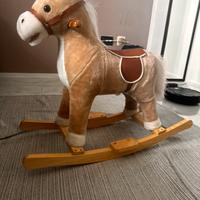 Cavalluccio a dondolo con suoni