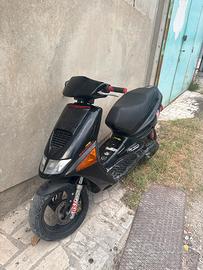 aprilia sr 50