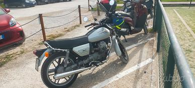 Moto Guzzi V 35