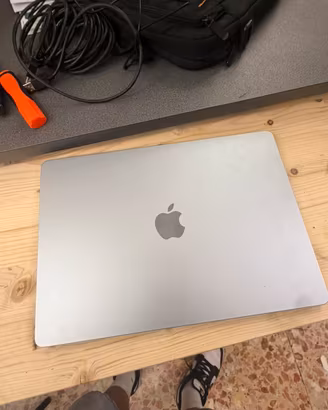 Macbook