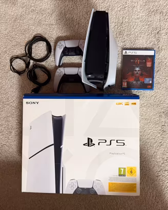 PlayStation 5 con lettore + 2 DualSense + 2 giochi