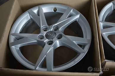 4 Cerchi da 17' in Lega - Audi - Q2 - 8 U0601025 A