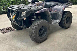 Quad Polaris sprtmann 4x4 800 twincam