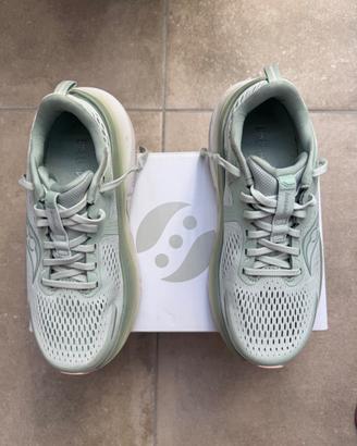 Saucony ottime. Pagate 95€. Prezzo trattabile