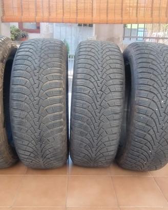 4 gomme Goodyear 