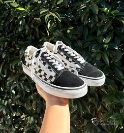 Sneakers a scacchi Vans N37