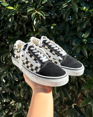 Sneakers a scacchi Vans N37