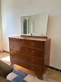 Credenza con specchiera