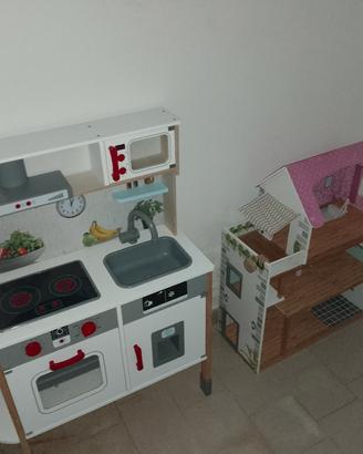 casa bambole e cucina 