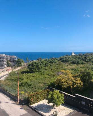 Villino indipendente sul mare Baia di Capomulini