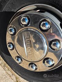 borchie iveco eurocargo 8 fori