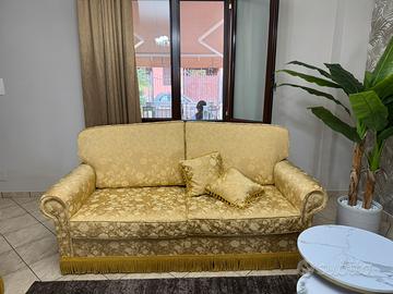 Divano artigianale 3 posti e 2 posti