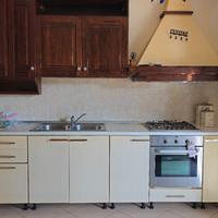 pensili cucina e divano