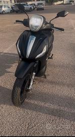 beverly 125 i.e