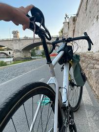 BMC Bicicletta Gravel URS AL TWO 2025