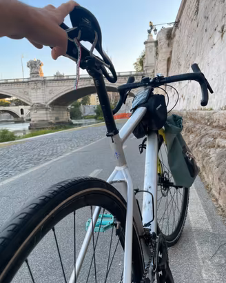 BMC Bicicletta Gravel URS AL TWO 2025
