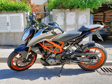 KTM Duke 390 - 2021