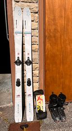 Sci Alpinismo attacchini pelli e scarponi