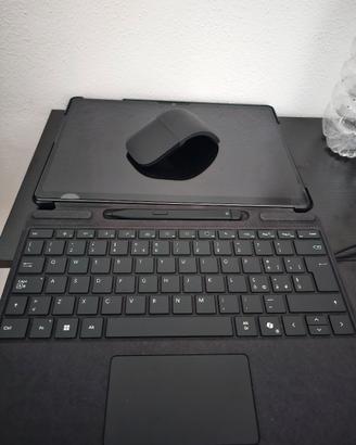 Surface Pro 11th Snapdragon X Plus Nuovo