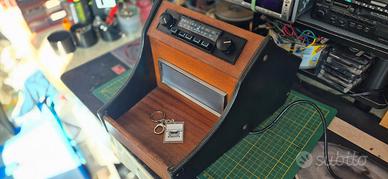 Mobiletto per auto storica e Autoradio Autovox