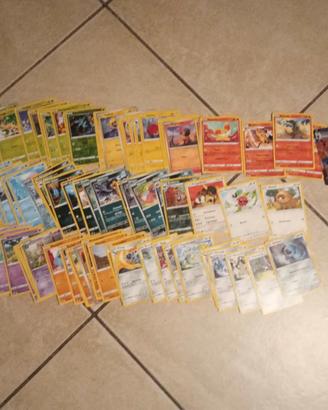 100 carte Pokemon (1 VMAX)