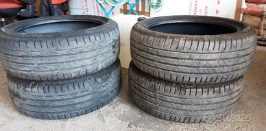 Gomme auto