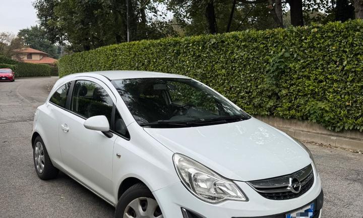 Opel Corsa 1.0 Benzina 2012