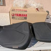 Yamaha Tracer 9 - sella confort guidatore e passeg