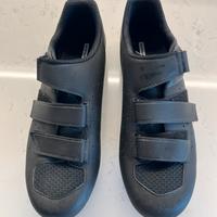 Scarpe ciclismo con attacchi