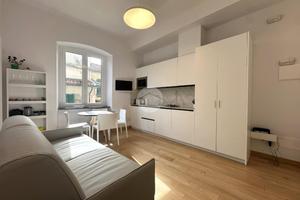 4 LOCALI A LA SPEZIA