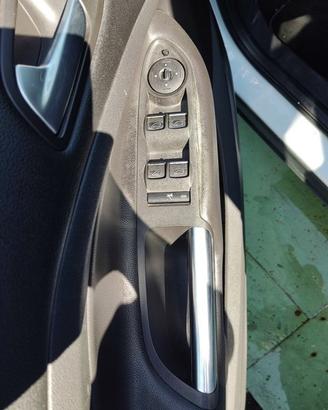 Comando vetri ant sx FORD KUGA del 2014