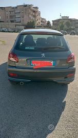 Peugeot 206 - 2011