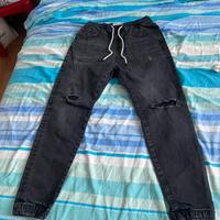 Pantaloni strappati pull and bear