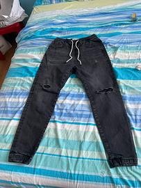 Pantaloni strappati pull and bear