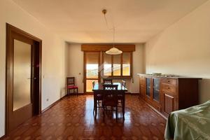 4 LOCALI A CARBONERA