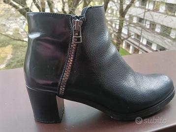 Scarpa donna con tacco