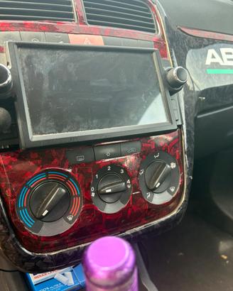 Autoradio grande punto
