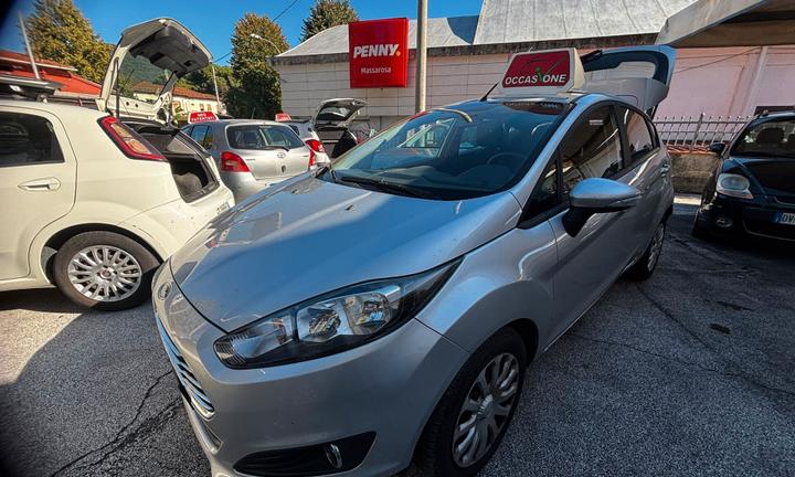 Ford Fiesta 1.4 5 porte Bz.- GPL Black & White Edi