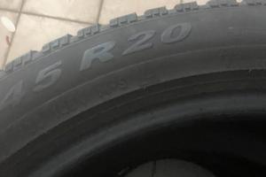 Pneumatici pirelli  255/45/r20