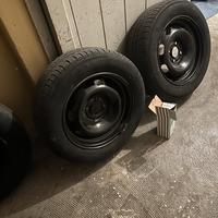 Gomme e cerchi ferro Peugeot r15